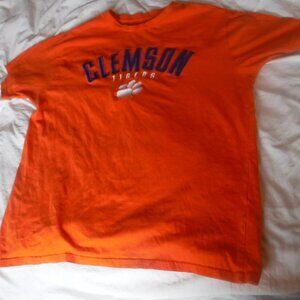 Clemson Tigers Orange Shirt Size Large Embriodered Mens Size 42/44 Pro Edge